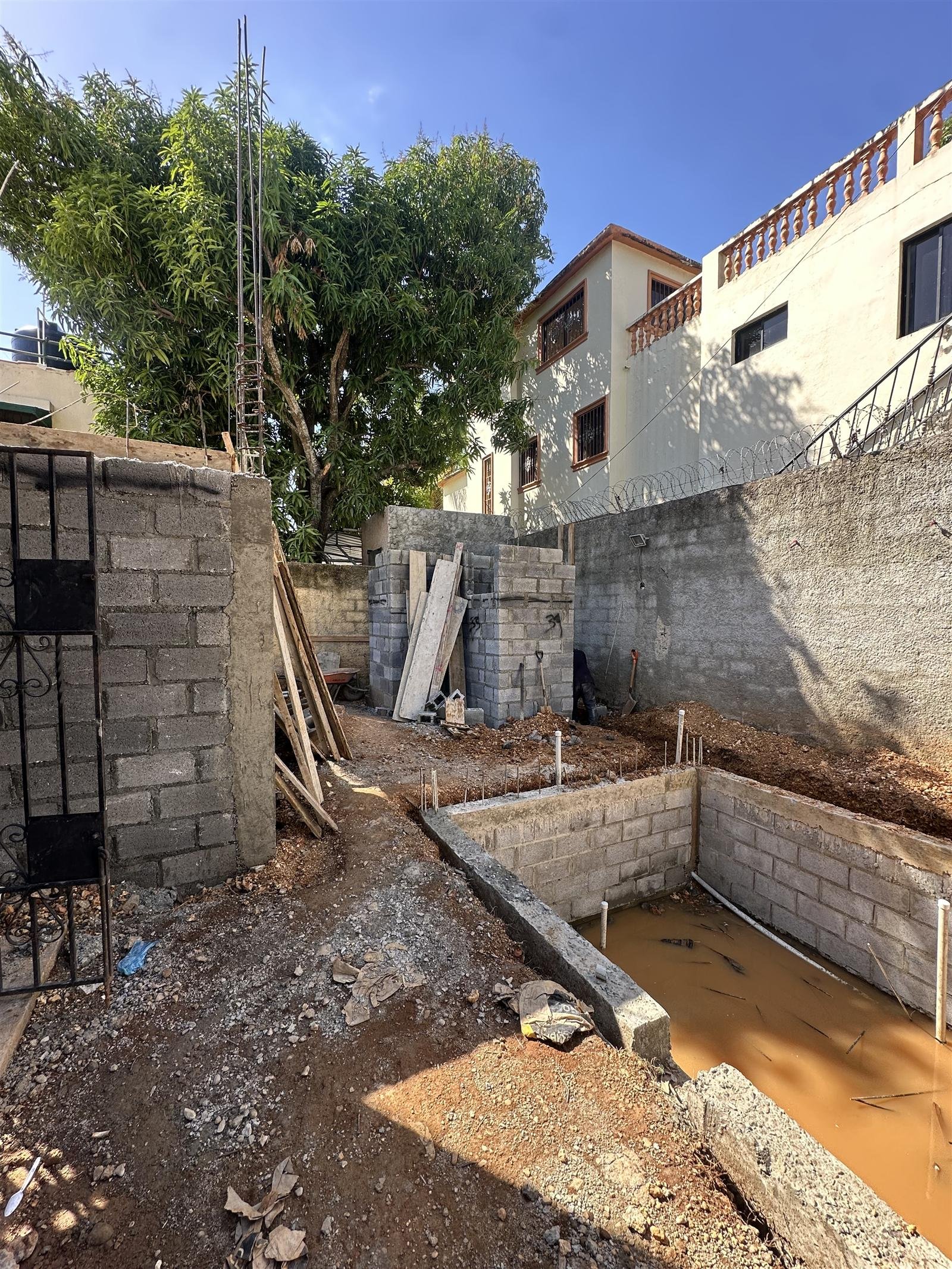 Casa #24 — foto real de acabados