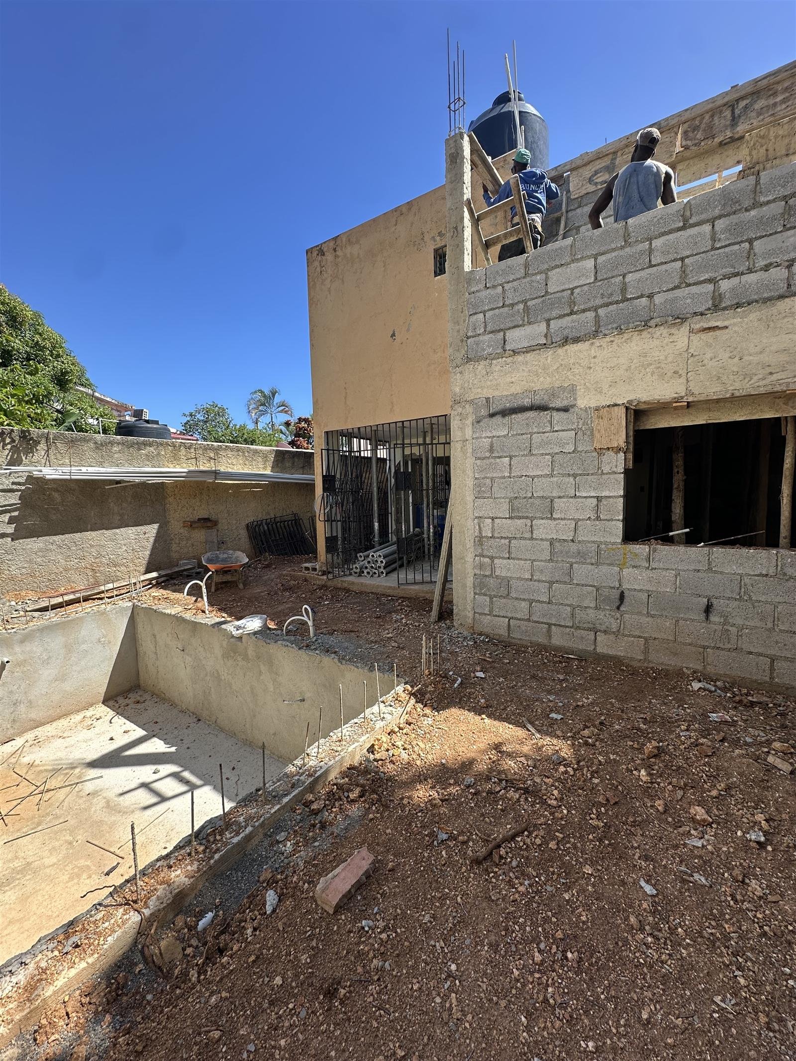 Casa #24 — foto real de acabados